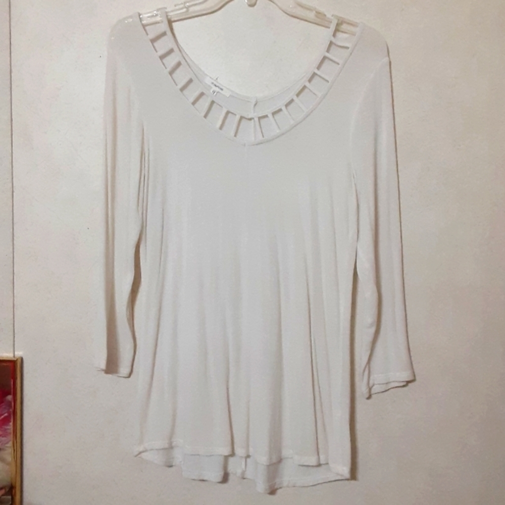 SZ M MAURICES CAGE NECK 3/4 SLEEVED TOP